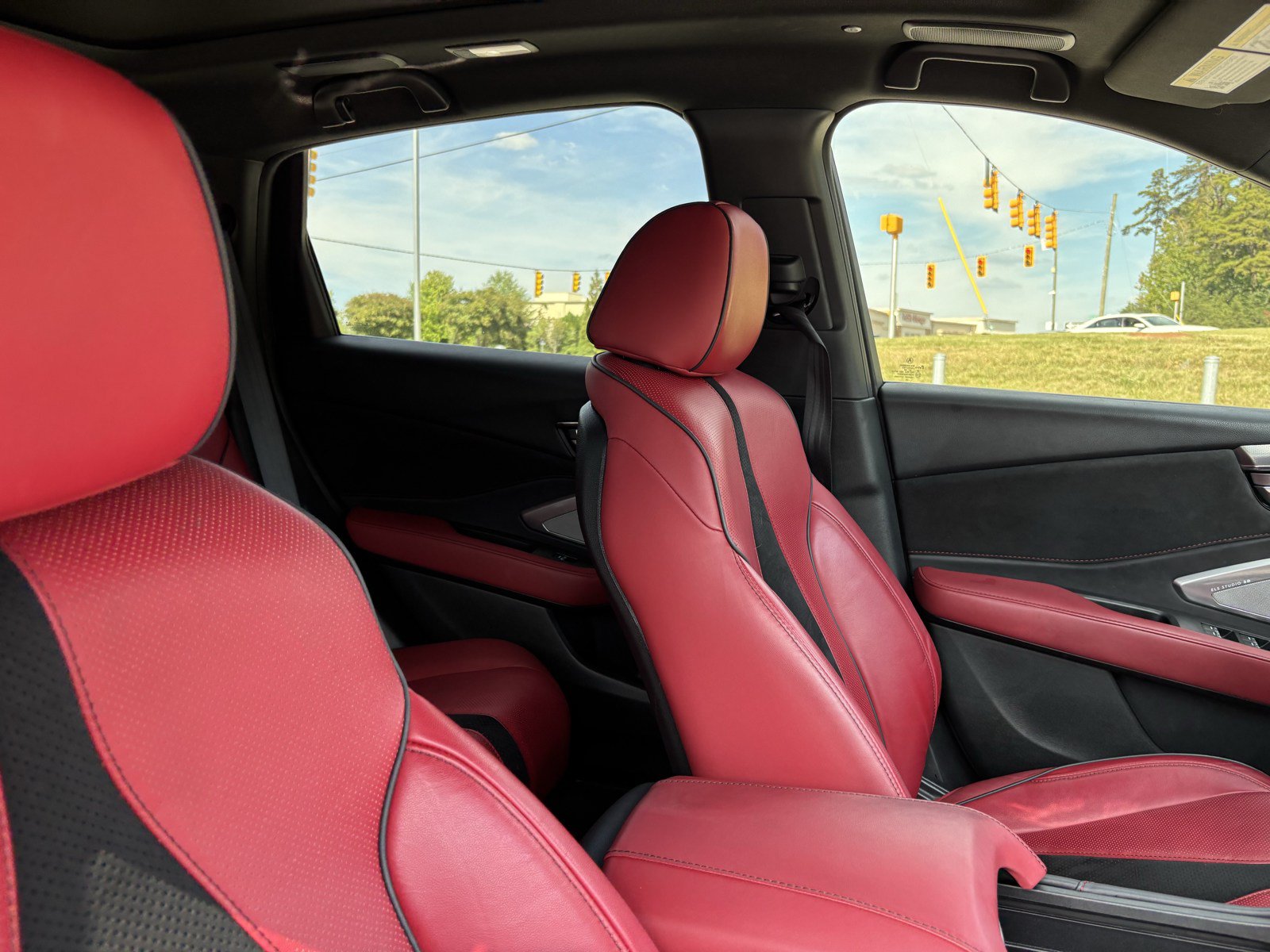 Used 2023 Acura RDX w/ Advance Package FWD image 35