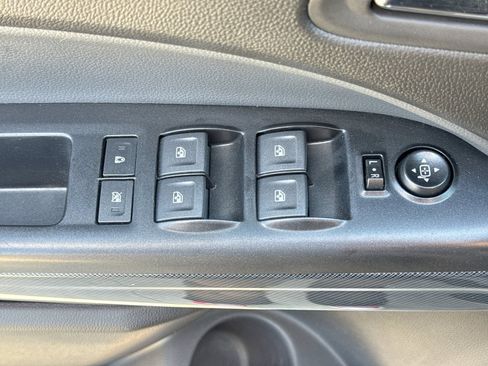 Used 2020 Chevrolet Colorado Z71 AWD/4WD image 18