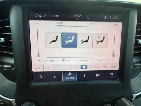 Used 2022 RAM 1500 Laramie AWD/4WD image 30