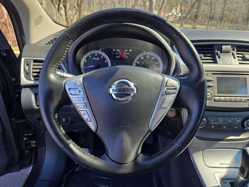 Used 2014 Nissan Sentra SR w/ SR Driver Package image 15