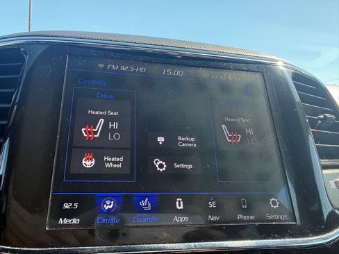 Used 2020 Jeep Grand Cherokee Laredo AWD/4WD image 14