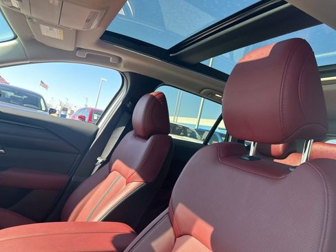 Used 2025 MAZDA CX-50 AWD 2.5 Hybrid w/ Weather Package image 3