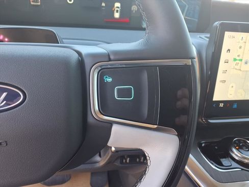 New 2025 Ford Expedition Platinum w/ Platinum Ultimate Package image 17