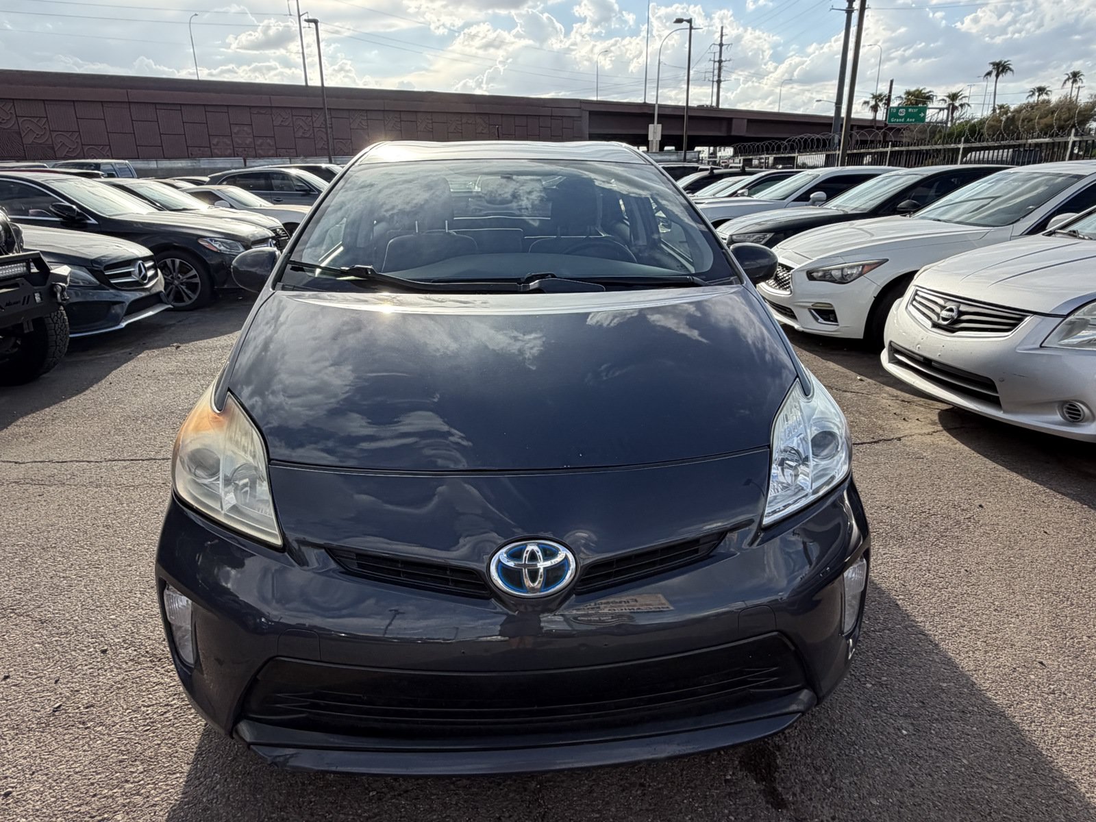 Used 2015 Toyota Prius Two FWD image 2