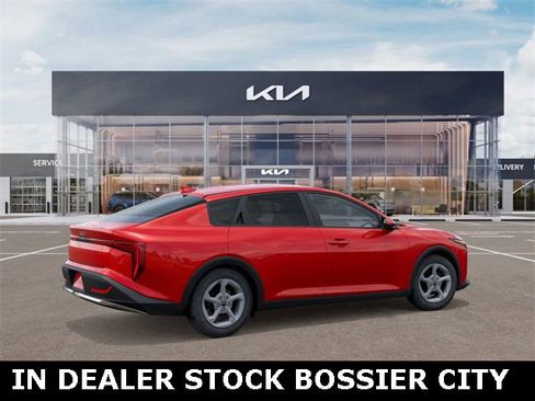 New 2025 Kia K4 LXS image 6