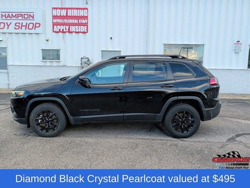 Used 2023 Jeep Cherokee Altitude Lux AWD/4WD image 2