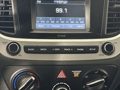 Used 2020 Hyundai Accent SE image 18