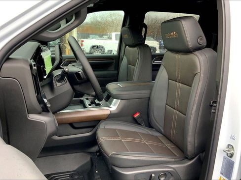 New 2026 Chevrolet Silverado 2500 High Country w/ High Country Premium Package image 9