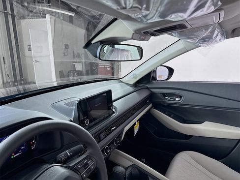 New 2025 Honda Accord SE image 6