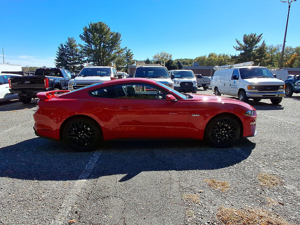 Used 2022 Ford Mustang GT w/ GT Performance Package RWD image 9