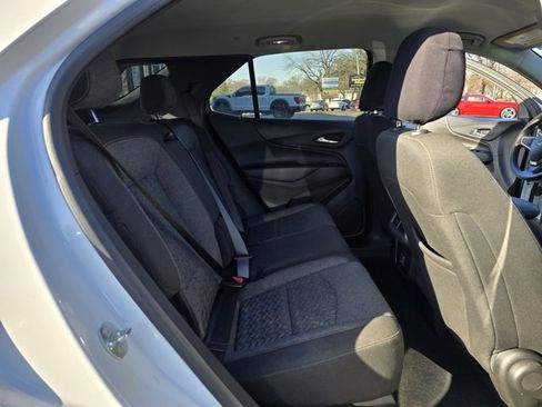 Used 2022 Chevrolet Equinox LT image 25