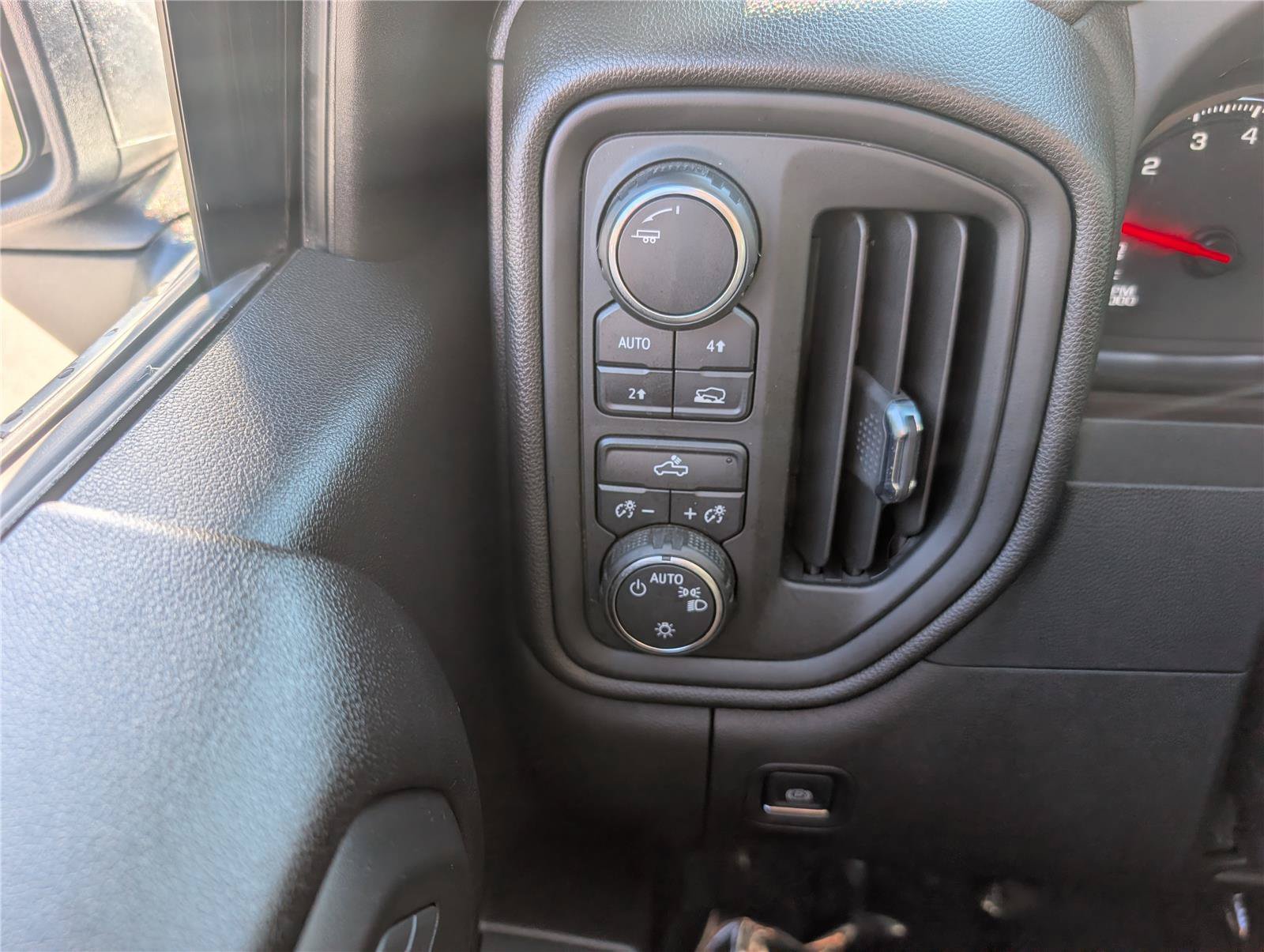 Used 2023 Chevrolet Silverado 1500 Custom w/ Rally Edition AWD/4WD image 22