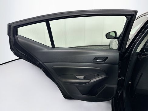 Used 2024 Nissan Altima 2.5 SV image 24