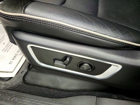 Used 2025 RAM 1500 Laramie w/ Night Edition AWD/4WD image 11