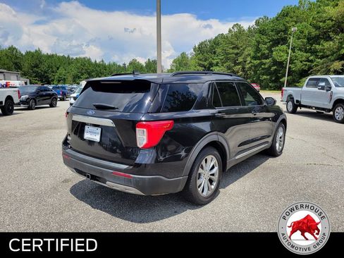Certified 2021 Ford Explorer XLT w/ Equipment Group 202A RWD image 5