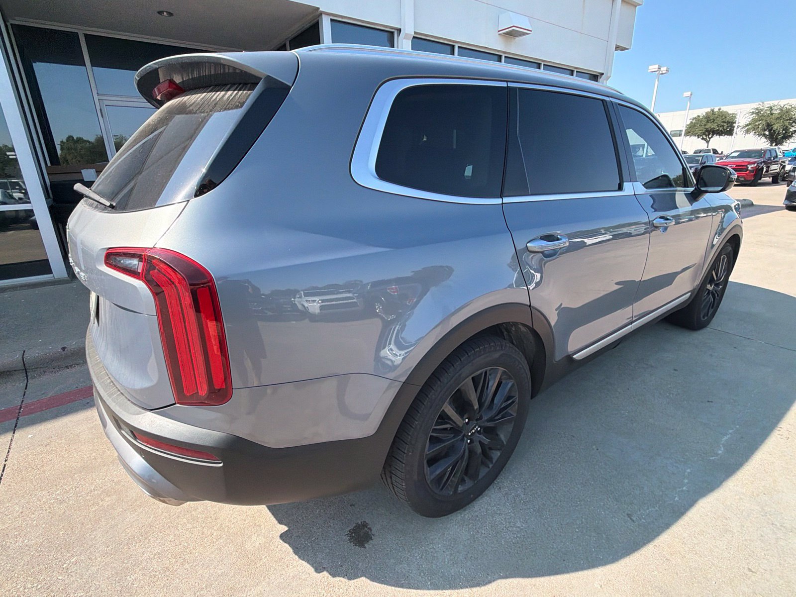 Used 2022 Kia Telluride SX w/ SX Prestige Package AWD/4WD image 5