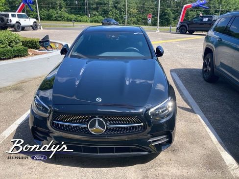 Used 2022 Mercedes-Benz E 350 Sedan image 2