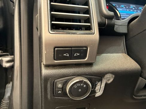 Used 2020 Ford F150 Platinum w/ Equipment Group 701A Luxury AWD/4WD image 21