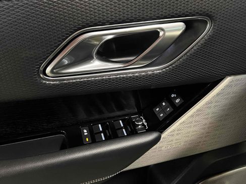 Used 2018 Land Rover Range Rover Velar R-Dynamic SE image 76