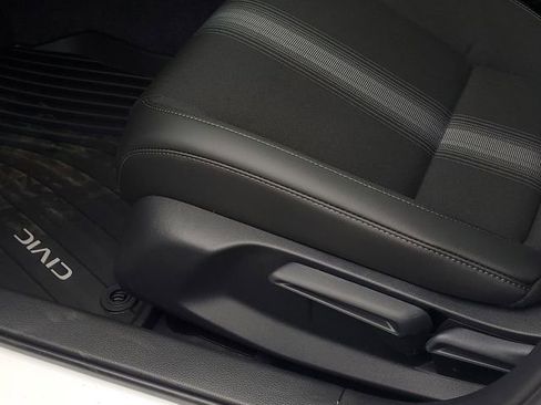 Certified 2025 Honda Civic Sport image 10