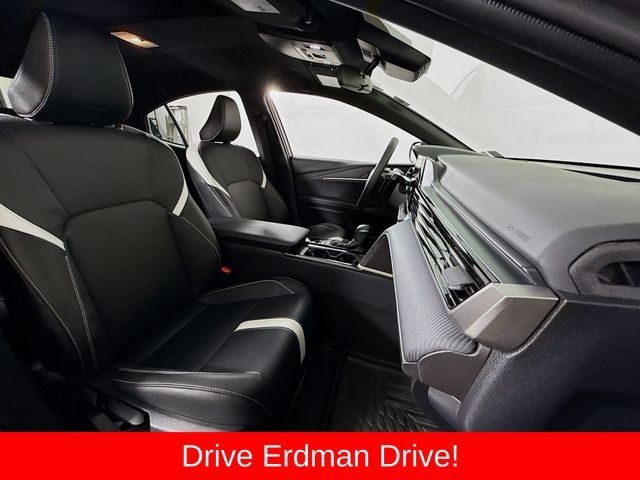 Certified 2026 Toyota Camry SE FWD image 24