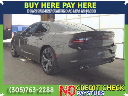 Used 2019 Dodge Charger SXT w/ Plus Group RWD image 5