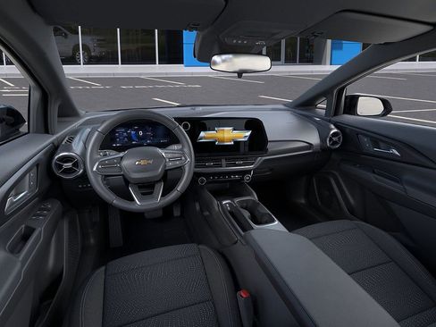 New 2026 Chevrolet Equinox EV LT w/ Comfort Package image 15