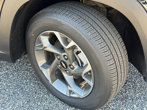 New 2026 Chevrolet Trax LT w/ LT Convenience Package image 9