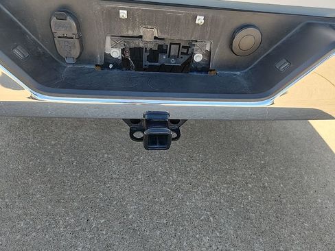 Used 2025 Chevrolet Silverado 1500 LT image 7