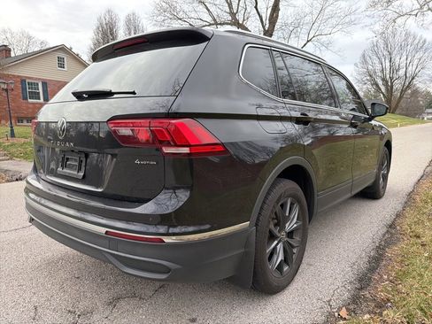Used 2022 Volkswagen Tiguan SE w/ Panoramic Sunroof Package image 7