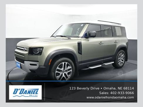Used 2020 Land Rover Defender 110 HSE AWD/4WD image 1