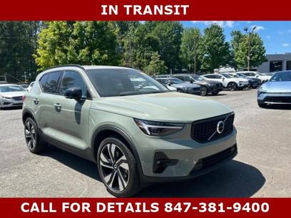 Used 2025 Volvo XC40 B5 Ultra