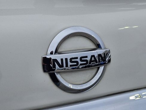 Used 2017 Nissan Armada SL image 15