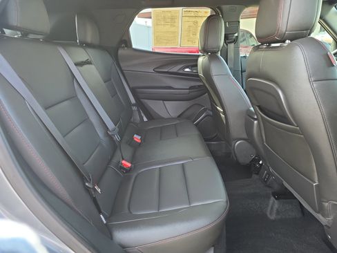Used 2025 Chevrolet TrailBlazer RS w/ Convenience Package image 34