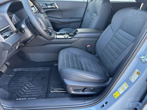 New 2026 Mitsubishi Outlander AWD image 28