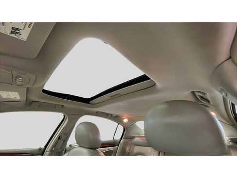Used 2009 Buick Lucerne CXL image 14