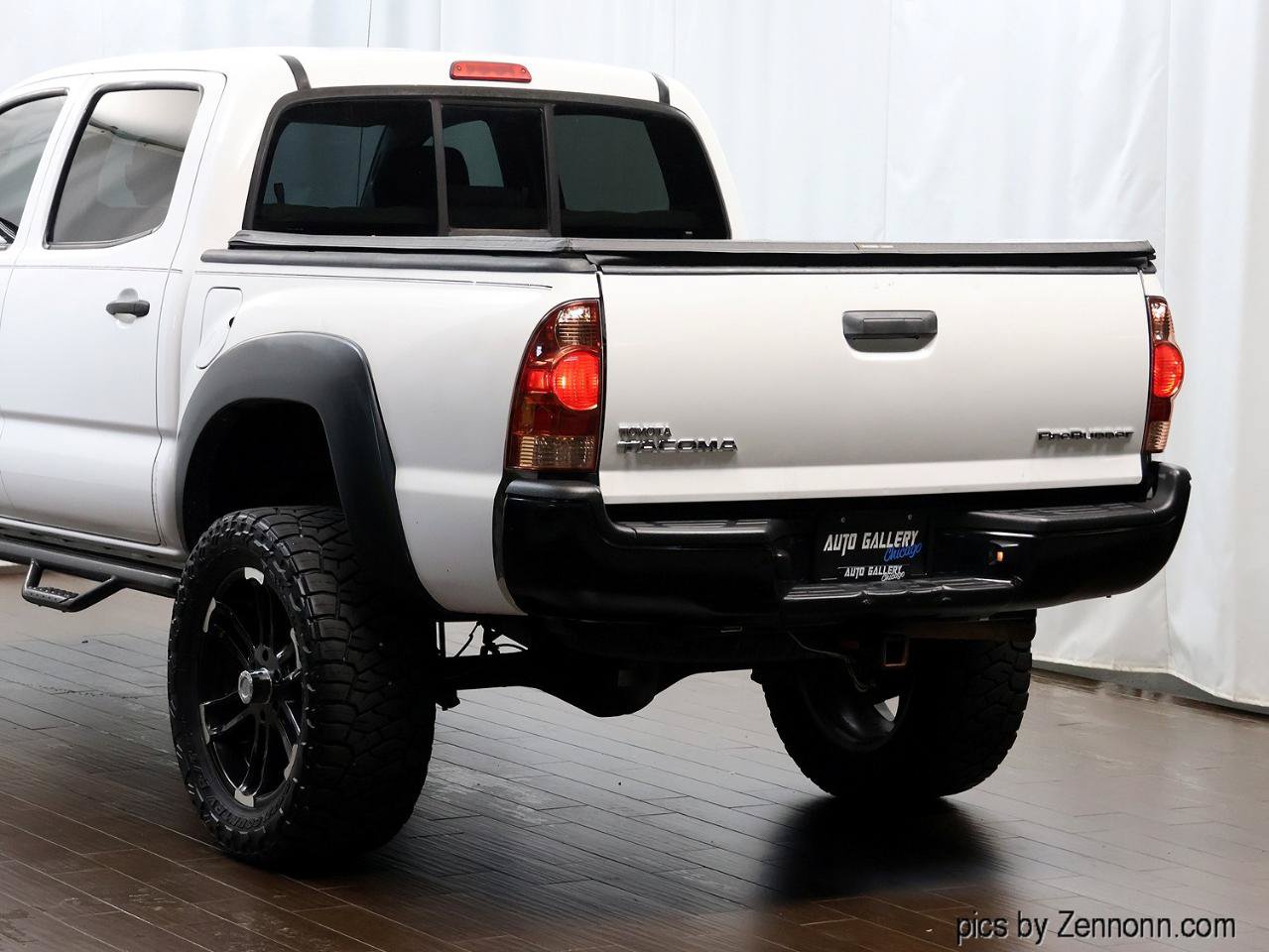 Used 2015 Toyota Tacoma PreRunner w/ Convenience Package RWD image 8