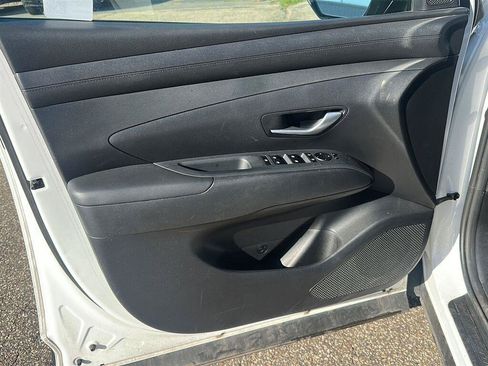 Certified 2025 Hyundai Tucson SEL AWD/4WD image 17