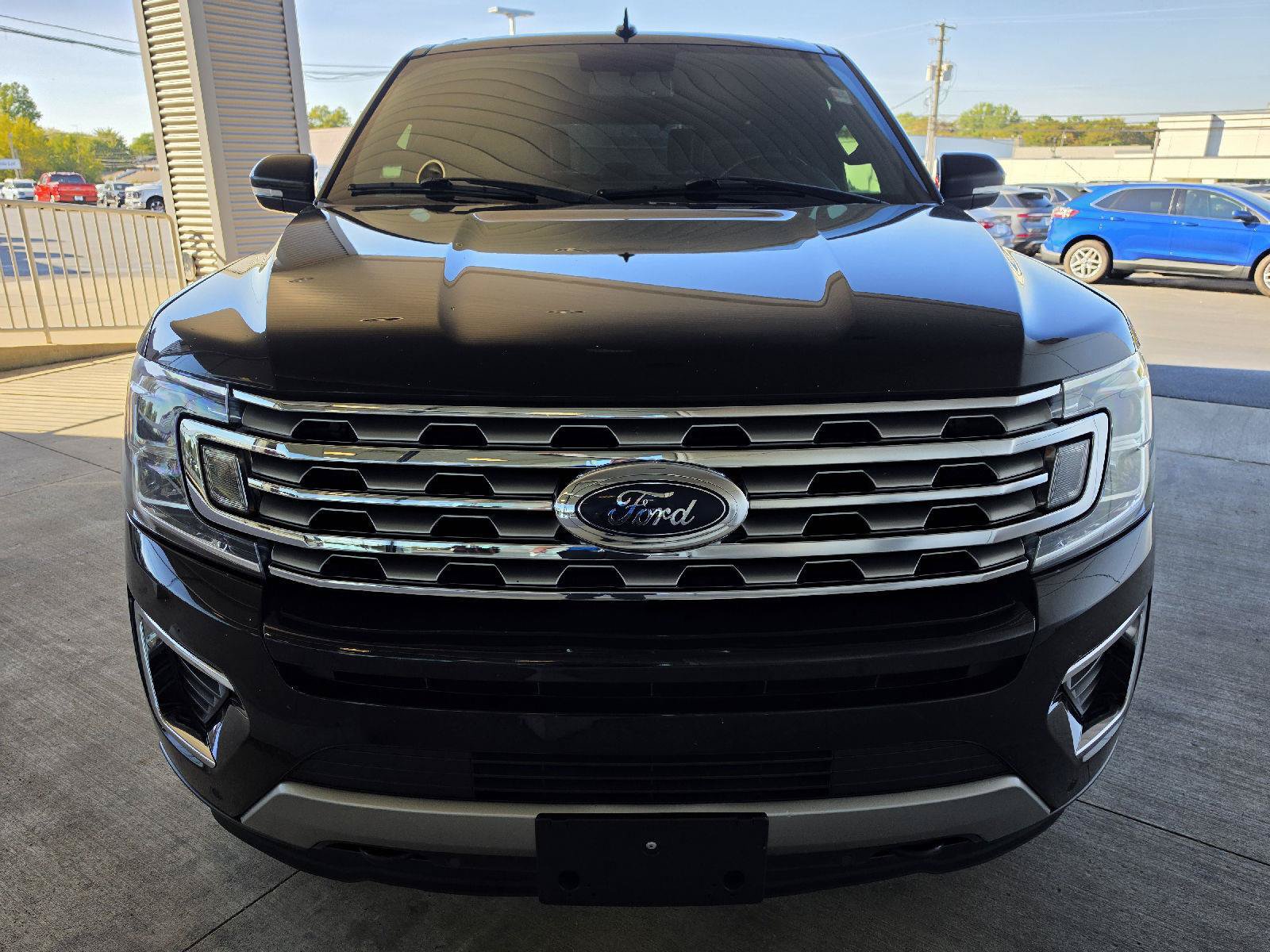 Used 2018 Ford Expedition Limited AWD/4WD image 5