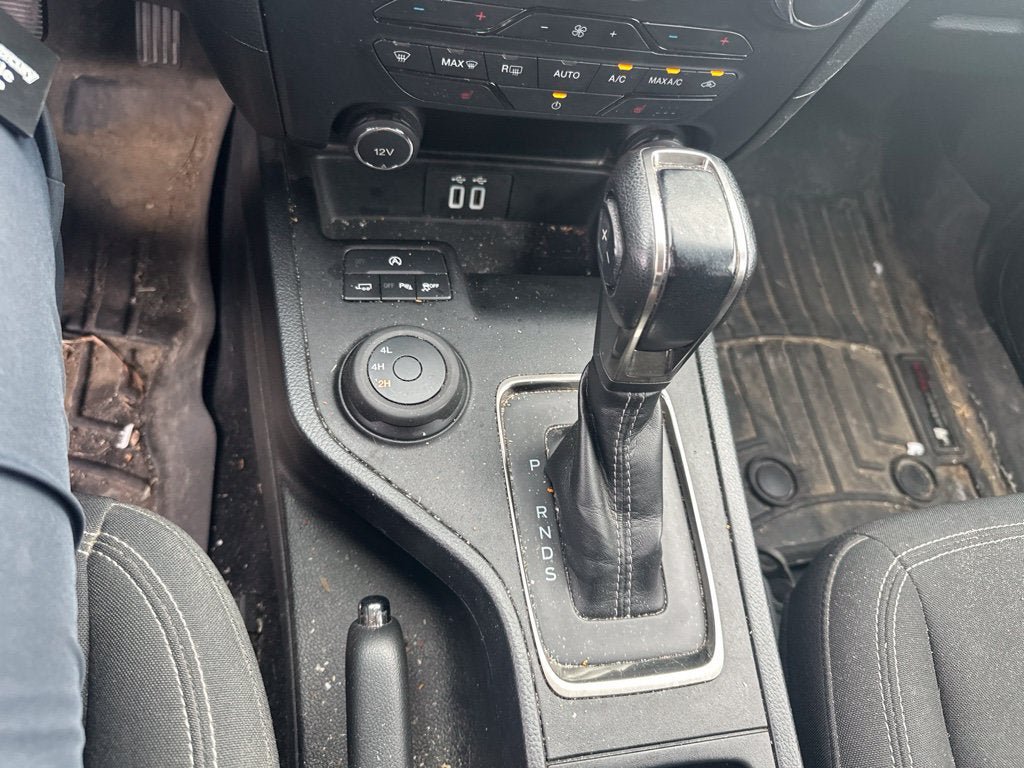 Used 2019 Ford Ranger XLT w/ Equipment Group 302A Luxury AWD/4WD image 11