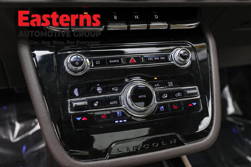 Used 2022 Lincoln Corsair FWD w/ Premium Package image 22