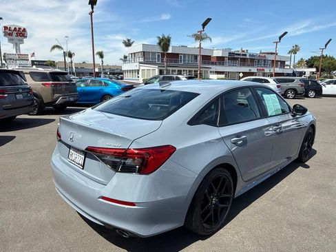 Used 2024 Honda Civic Sport image 4