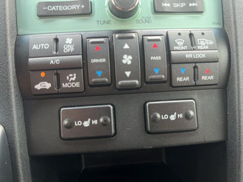 Used 2011 Honda Pilot Touring image 23