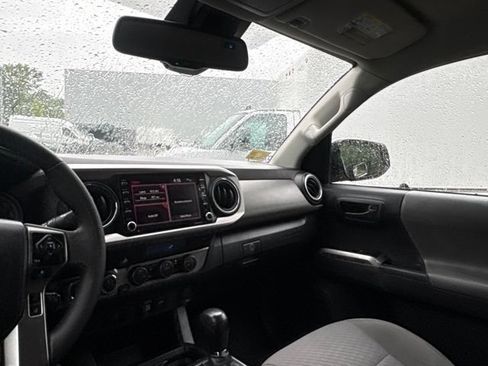 Used 2023 Toyota Tacoma SR5 AWD/4WD image 29