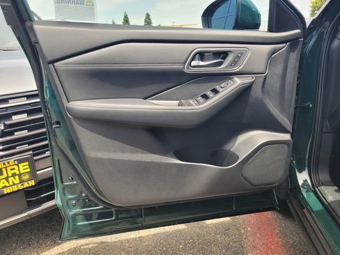 New 2026 Nissan Rogue Platinum w/ Platinum Premium Package AWD/4WD image 7