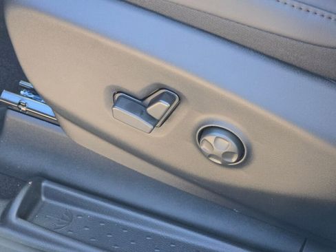 New 2026 Chrysler Pacifica Select image 19