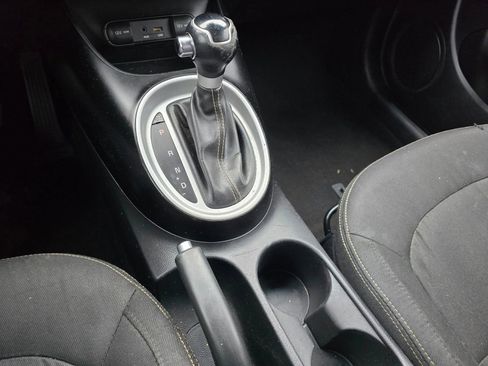 Used 2016 Kia Soul + w/ Designer's Package FWD image 33