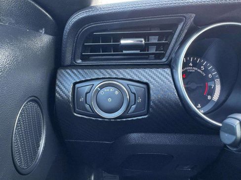 Used 2021 Ford Mustang Coupe image 21