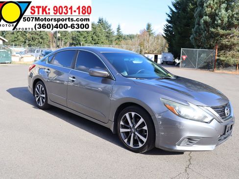 Used 2016 Nissan Altima 2.5 SR image 11