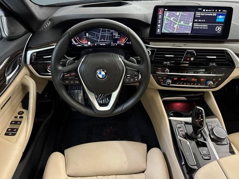 Certified 2023 BMW 530i w/ Premium Package RWD image 29
